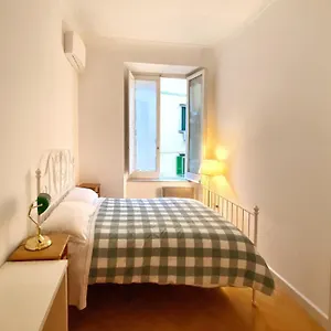 Apartment Napoliforever Chiaia, Neapel