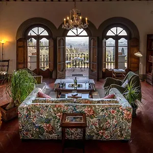 Colle Olivi Villa Pescia