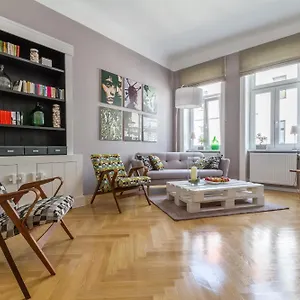 https://apartment-your-home-abroad.vienna-besthotels.com